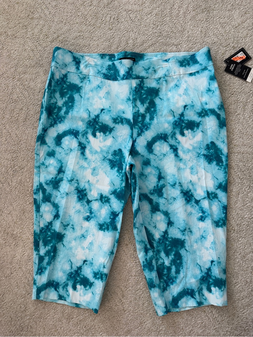 Counterparts Teal and White Tie-Dye Capri ShortsS Size 24W